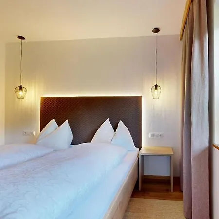 Holiday Apartment With 2 Bedrooms * Fieberbrunn